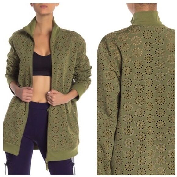 NWT Puma x Fenty Embroidered Edge Zip Up Jacket Small - Picture 2 of 8